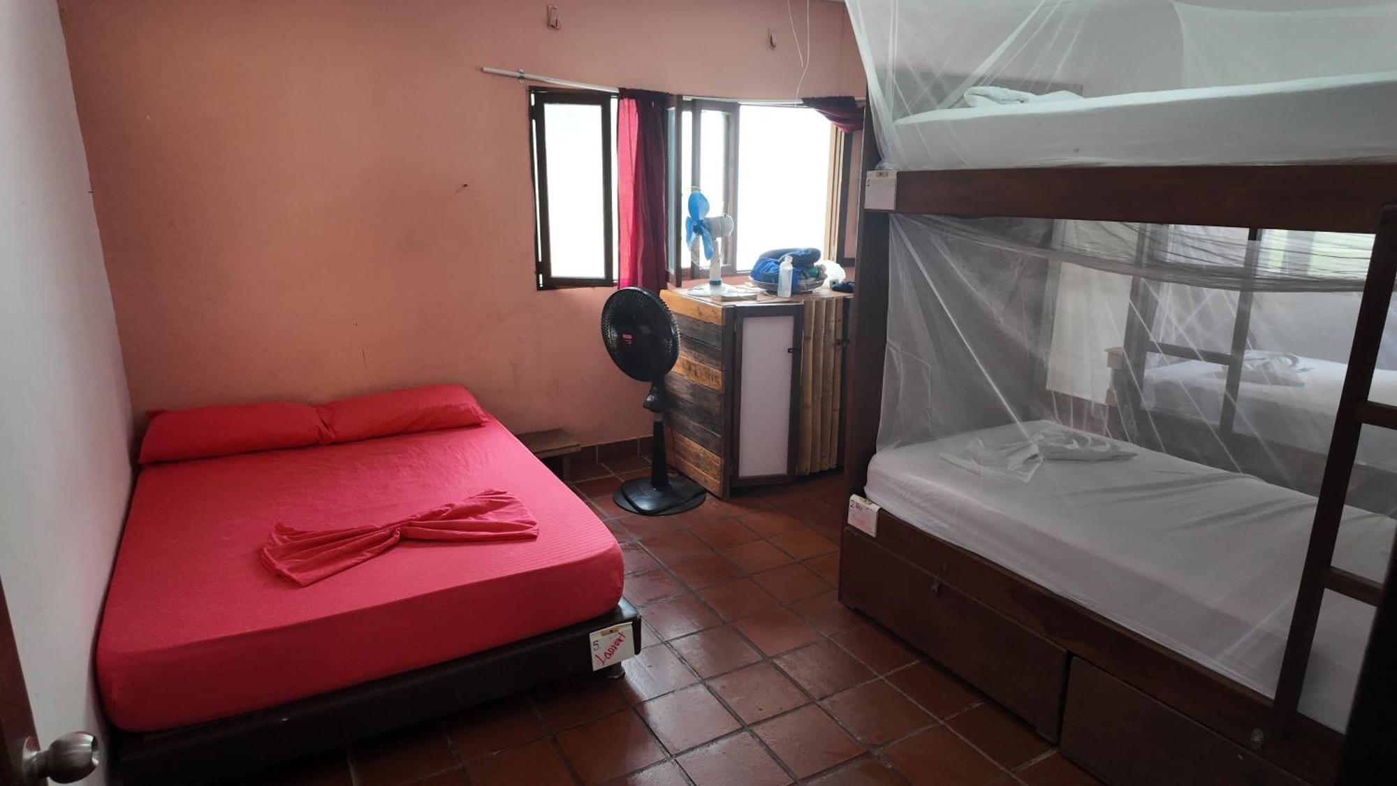 Jaba Jan Hostal Palomino Extérieur photo